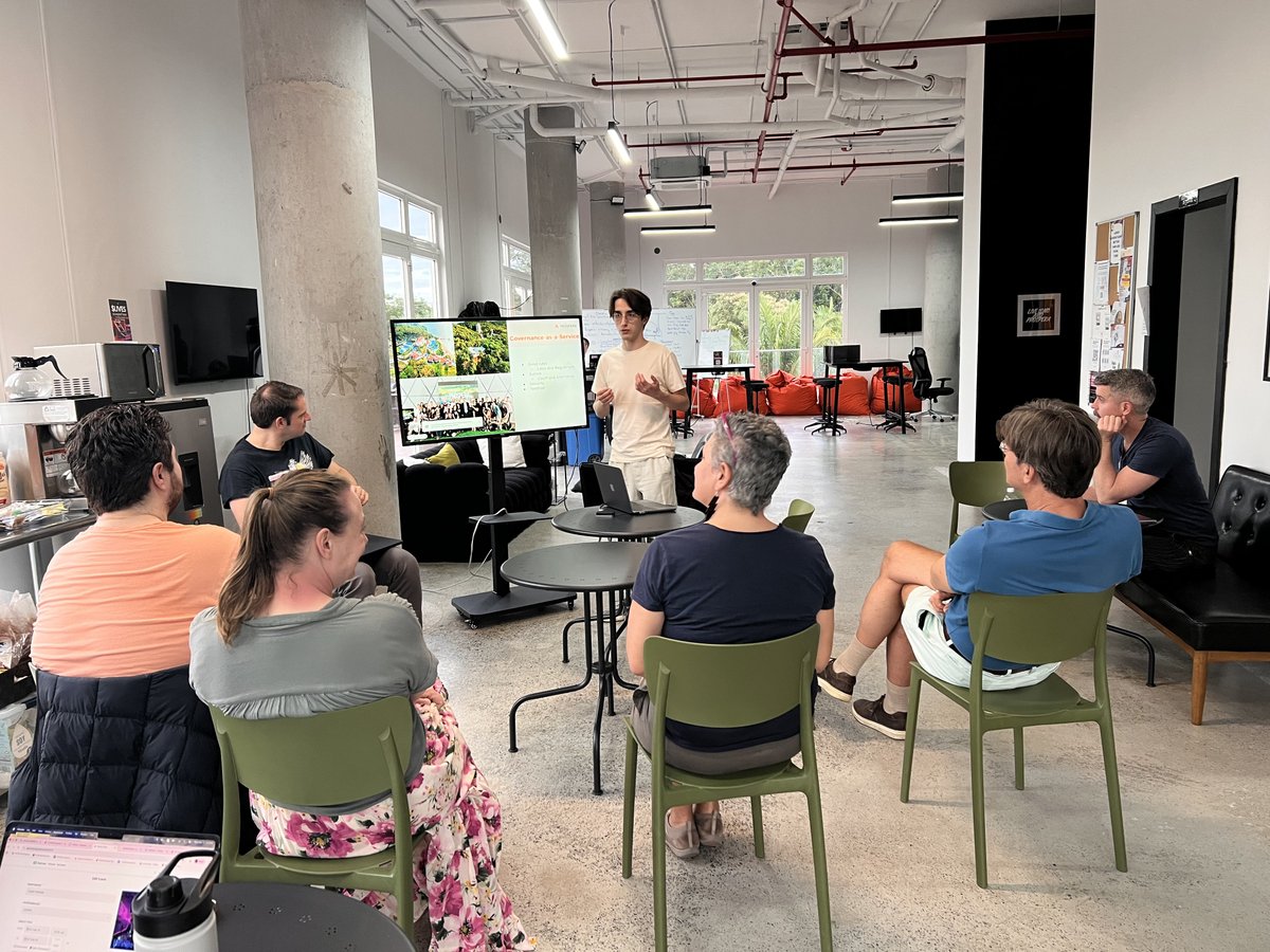 Infinita City tweet media