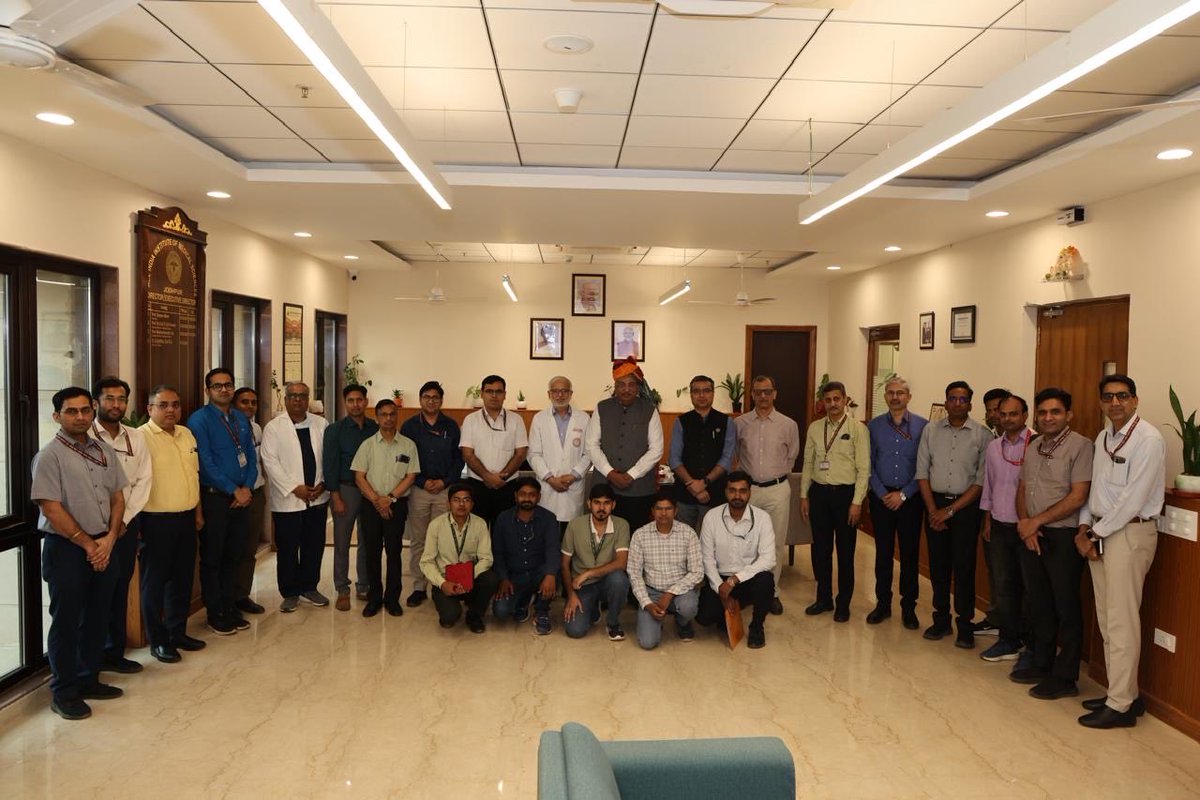 aiims_jodhpur's tweet photo. A heartfelt tribute to the silent heroes of life. 

At AIIMS Jodhpur, the “अंगदाता–स्मारिका” (Wall of Remembrance) was unveiled by Padma Shri awardee Shri Nilesh Vinodchandra Mandlewala, fondly known as the Organ Man of India.

With 11 cadaveric donors and 33 organs harvested (including 3 hearts), this initiative honors the noble legacy of organ donors.

Families of donors shared emotional experiences, inspiring many to pledge life beyond life.

#OrganDonation #AIIMSJodhpur #GiftOfLife #SaveLives

@JPNadda @mpprataprao @AnupriyaSPatel @MoHFW_INDIA