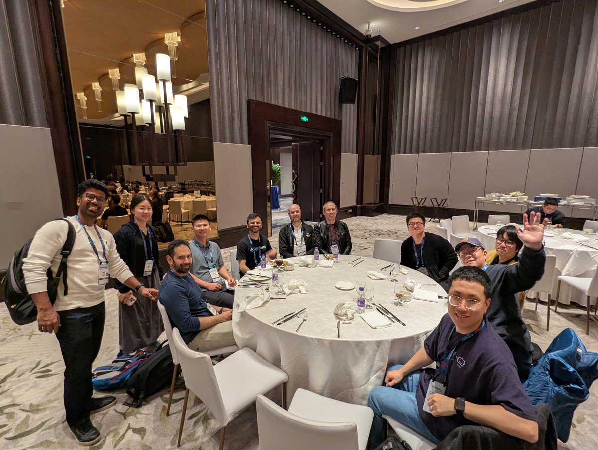 OpenSearchProj tweet media