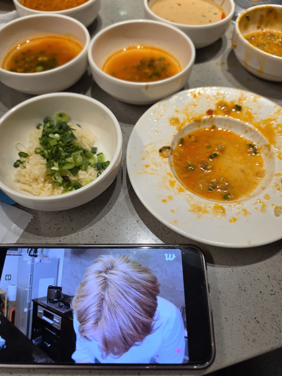 탄빵이 tweet media