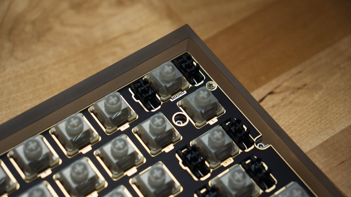 papacharliegames tweet media