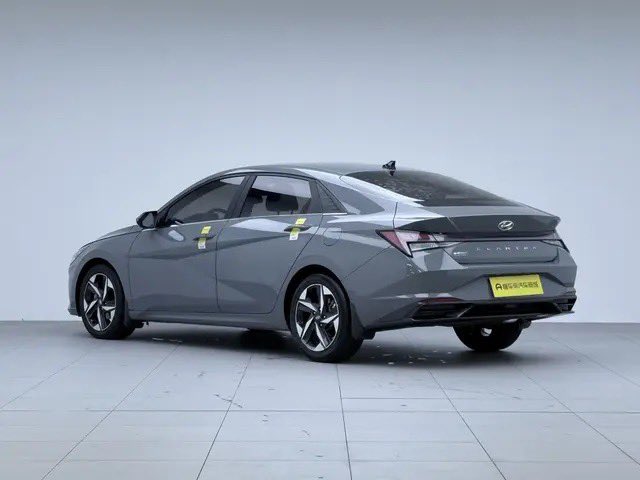 the_cyrilo's tweet photo. 2021 Hyundai Elantra CVT Lux Premium Edition 
GH¢ 149,000/ US$ 13,643.00
Including Shipping to Tema
1.5L
Mileage 42,000km
Sunroof
Electric Seats https://t.co/Negba2rILB