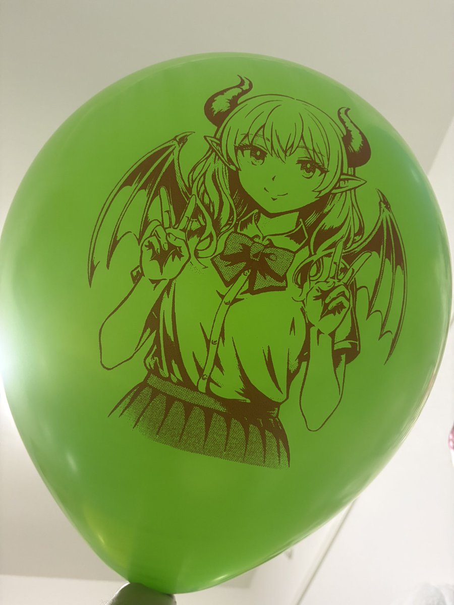 まろん tweet media