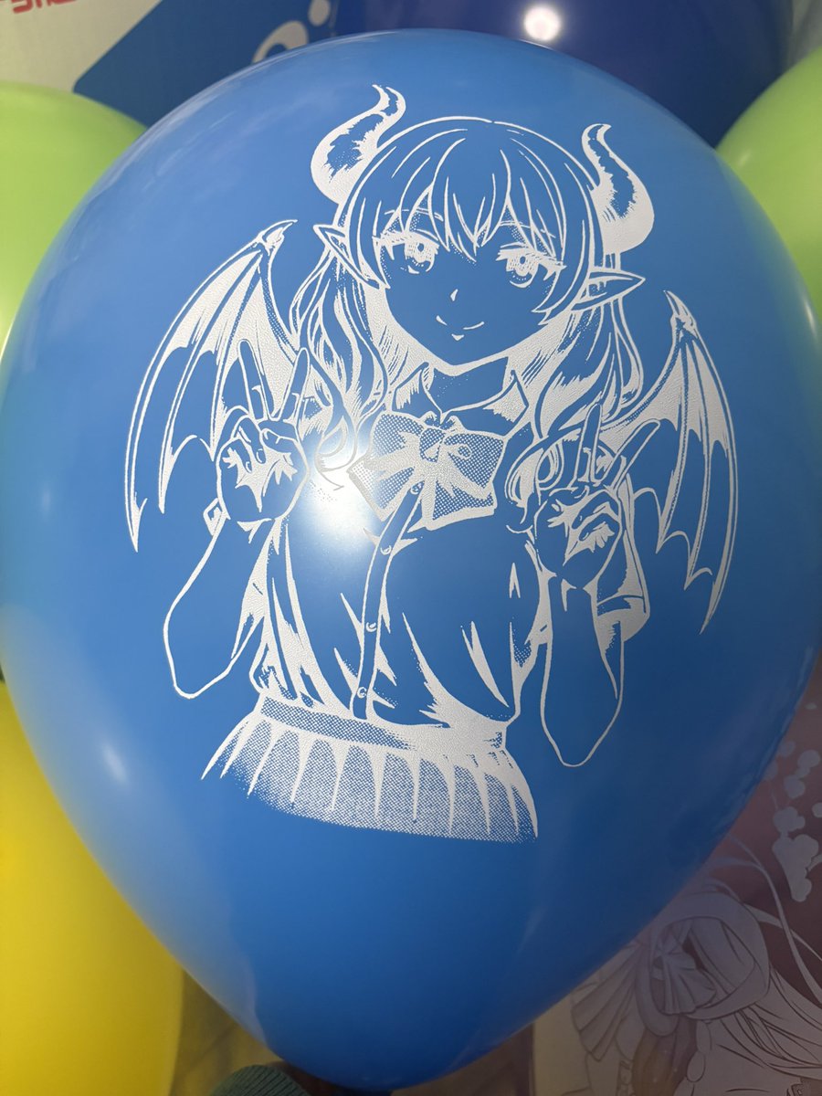 まろん tweet media