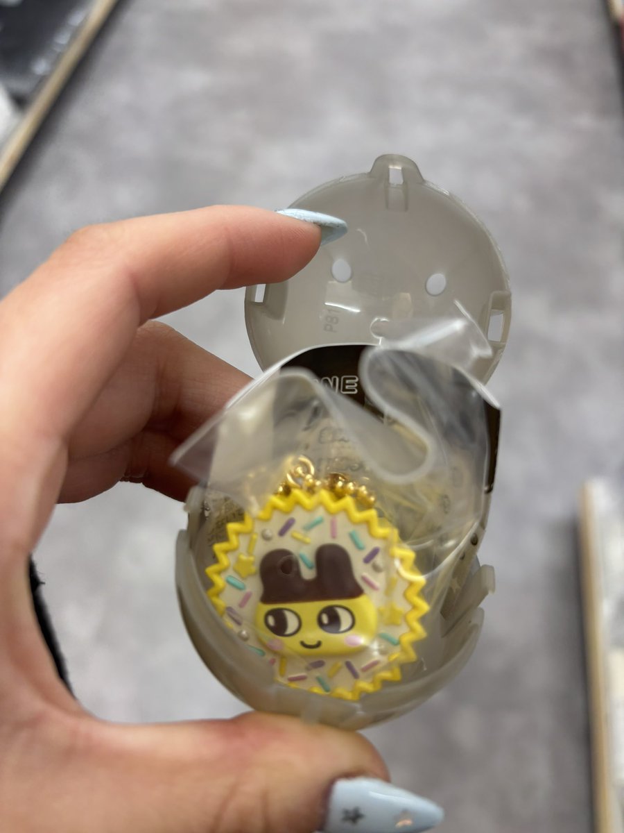 luna tweet media