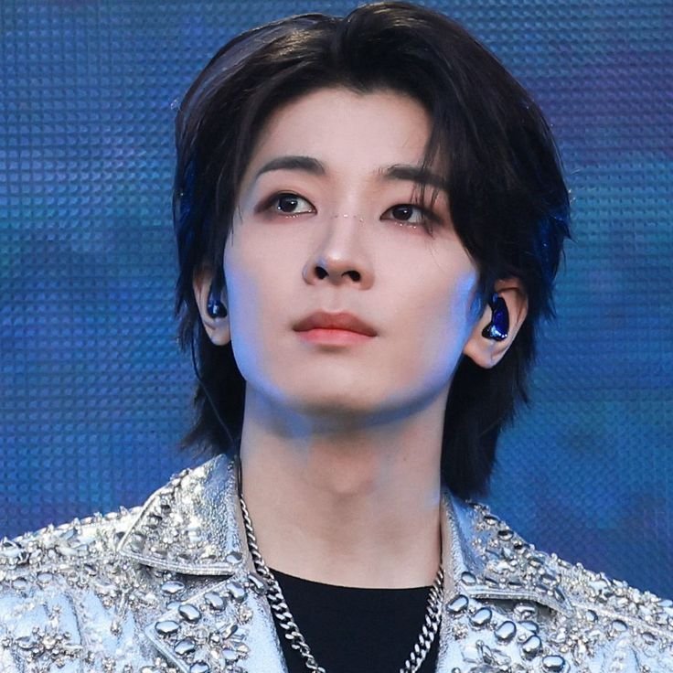 How many days until OT13 SVT return? tweet media