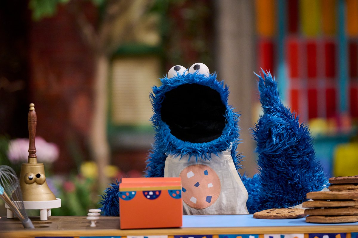 Cookie Monster tweet media