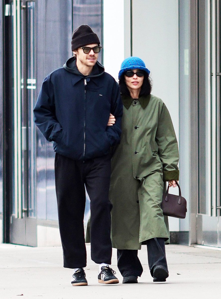 HS Candids tweet media