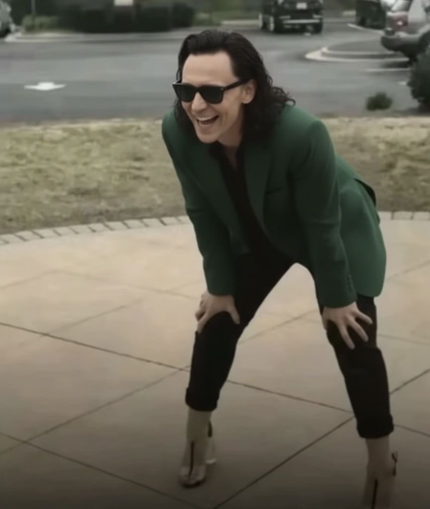 Dua_aborigen's tweet photo. Adidas viendo de lejos el diseño caca que hizo Puma de la Albirroja https://t.co/wuZCZ7COEe