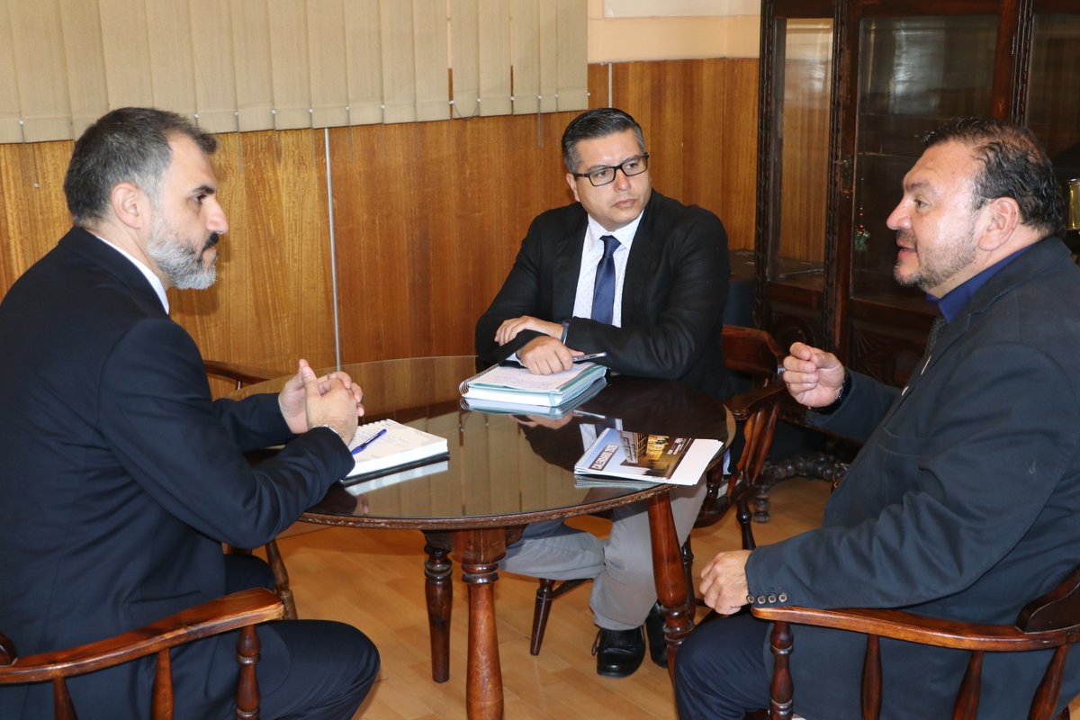 HphVallenar's tweet photo. La reunión permitió además reafirmar el compromiso de colaboración entre el Hospital y la Delegación Presidencial Provincial, con el objetivo de avanzar en iniciativas que beneficien la salud y calidad de vida de los habitantes del territorio. https://t.co/EiuA03Qgzg