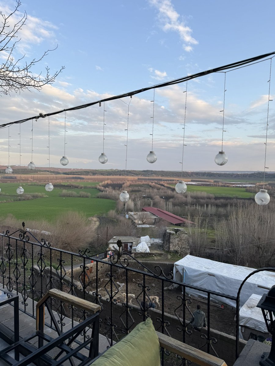 peşrevı tweet media