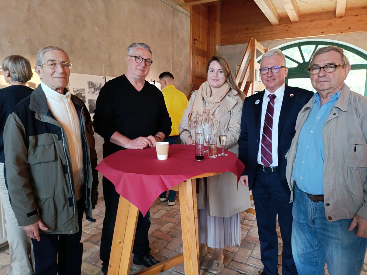 Wlad Sankin tweet media