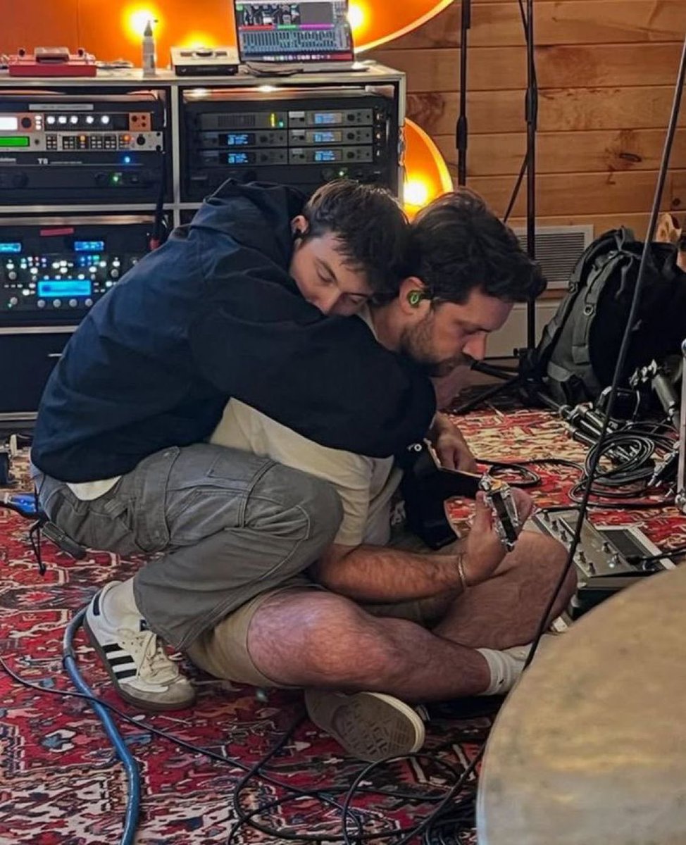 men loving men tweet media