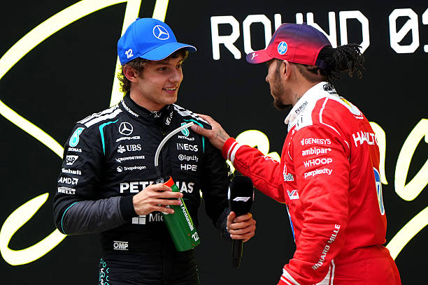 MotorTimeES's tweet photo. ¿Qué tendremos hoy en #MotorTime para @ondapoligono?
Pues un poco de todo... empezamos por #F1, sin olvidarnos de la #F1Academy.
Semana muy especial con #MadridEPrix de #FormulaE y lo ocurrido en #ArlingtonGP
Os esperamos a partir de las 20:00 en https://t.co/USrDaTu4W4. https://t.co/RqeQohw5Xe