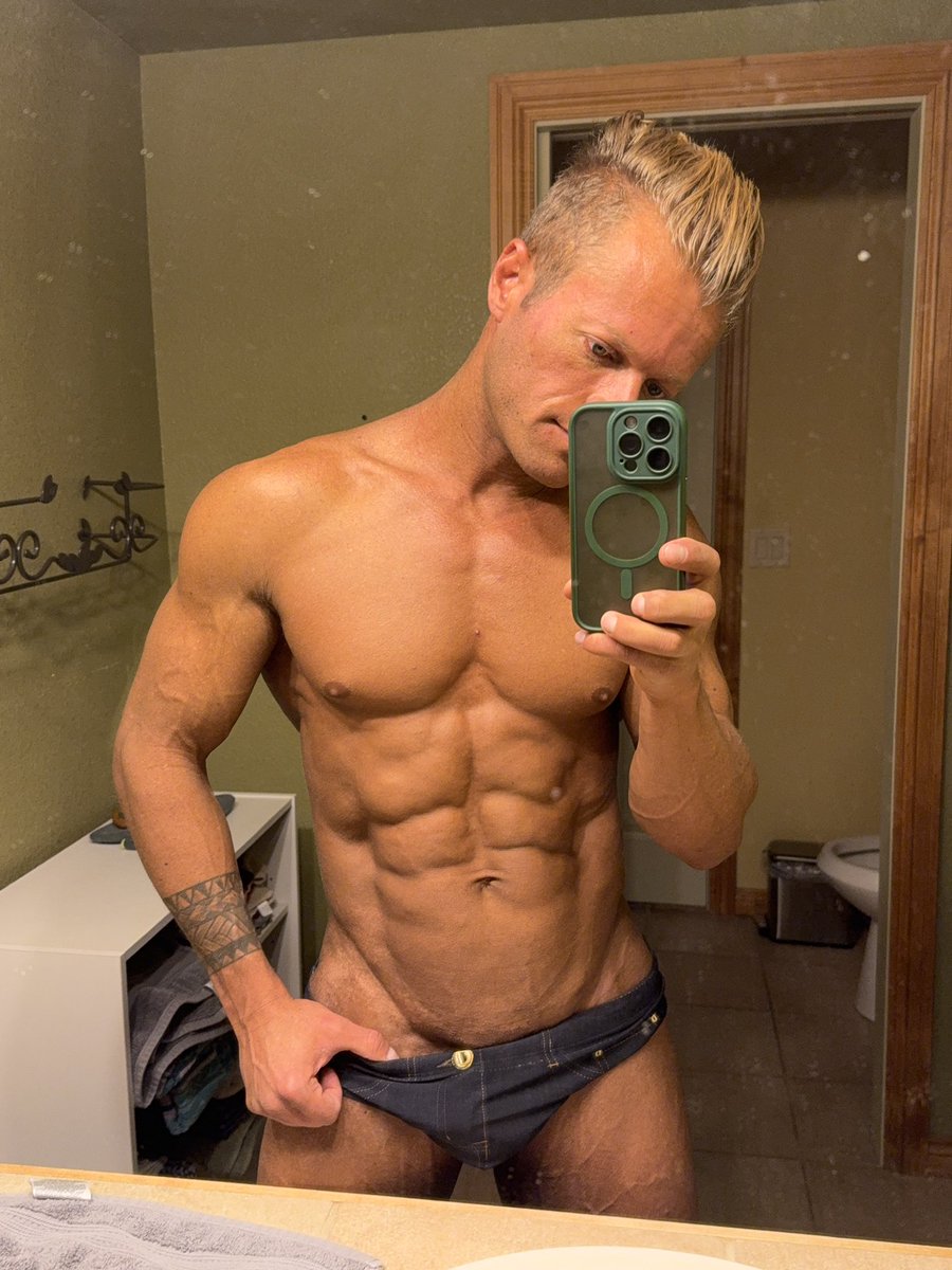 Pax Perry tweet media