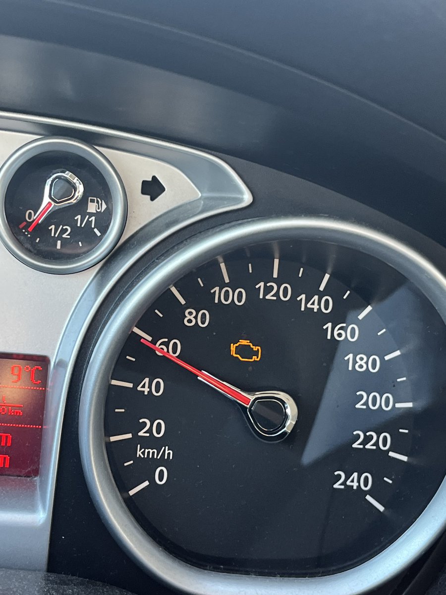 Kolsaa35's tweet photo. me asf: yay just got paid!!!! I have money now!!! I can buy so many cool things

also my car at that same FUCKING MOMENT: https://t.co/sJxkKOxNVp