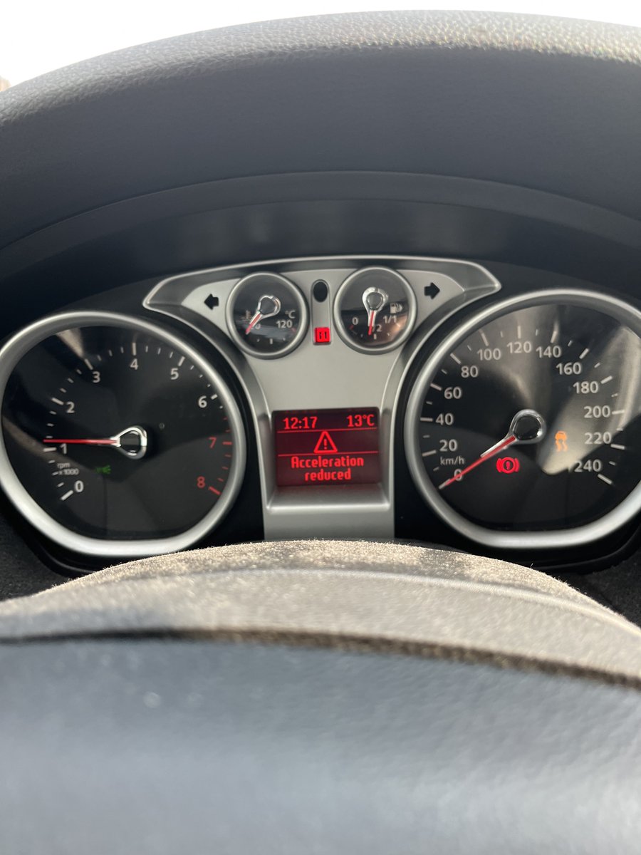 Kolsaa35's tweet photo. me asf: yay just got paid!!!! I have money now!!! I can buy so many cool things

also my car at that same FUCKING MOMENT: https://t.co/sJxkKOxNVp