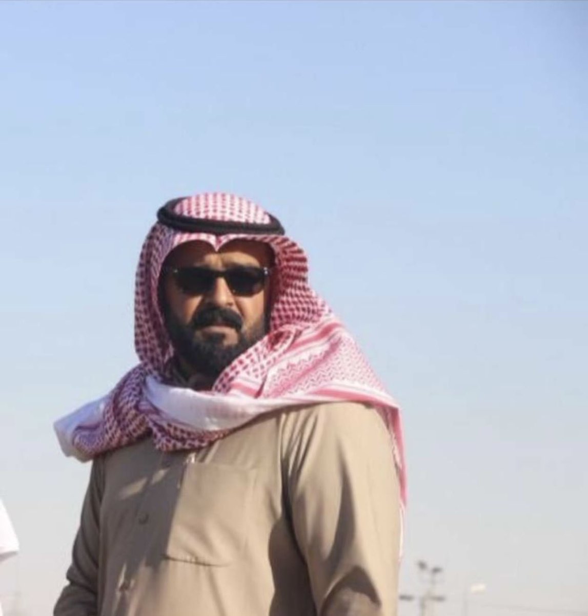 اسال الله في هذة الليالي المباركة من الشهر الفضيل أن ترحم الأخ والصديق محمد بن عبدالعزيز المسعود  رئيس نادي السلمية السابق 
الذي وافته المنية هذة الليلة وأن تلهم أهله وذوية الصبر والسلوان وتربط على قلوبهم 

إنا لله وإنا إلية راجعون.