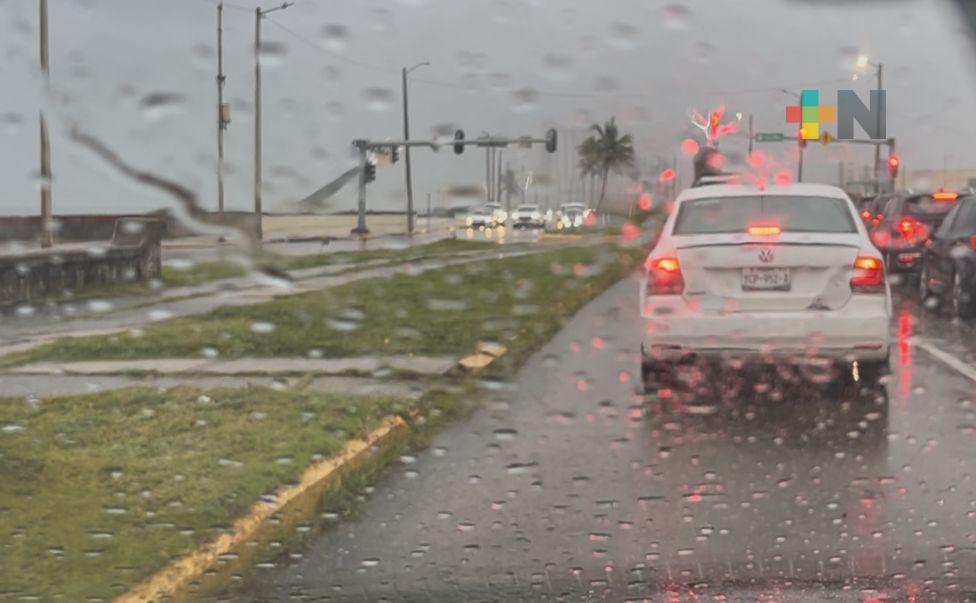 MasNoticiasRTV's tweet image. #Nublado con probabilidad de #lloviznas y #lluvias aisladas en el estado de #Veracruz | MÁSNOTICIAS masnoticias.mx/nublado-con-pr…