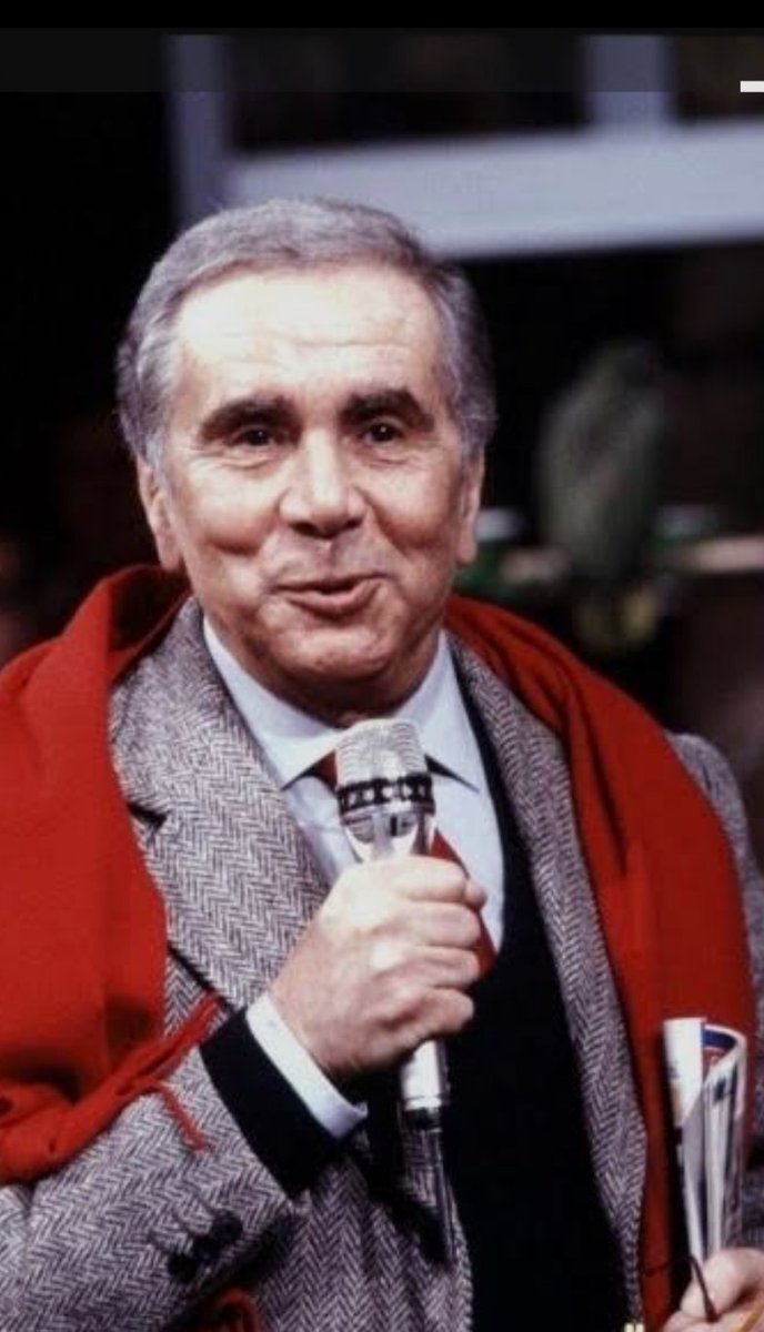 I suoi giudici NON HANNO PAGATO 

#TORTORA #IoVotoSì