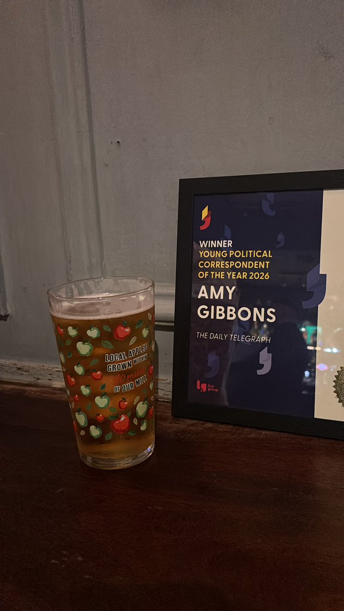 Amy Gibbons tweet media