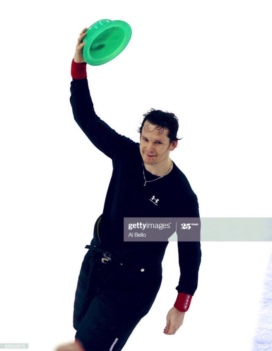 Patrik Elias became the #NJDevils’ all-time scoring leader by earning point No. 702—an assist on a goal by Brian Gionta—in a 3-2 win over the Blackhawks at the Rock on March 17, 2009.