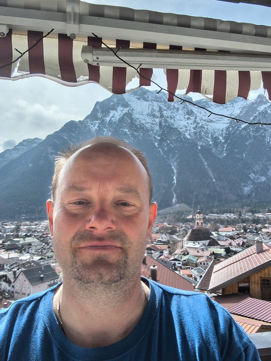 Anton lipp tweet media