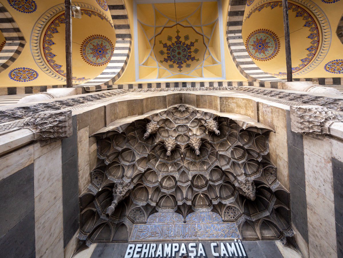 LokBeyaz's tweet photo. Diyarbakır Behram Paşa Camii
bir Mimar Sinan eseridir ve eşsiz bir hazinedir. 🌺

#Diyarbakır #Sur #Suriçi 
📸 Mehmet Kılıçoğlu https://t.co/Qx9FC6LaTM
