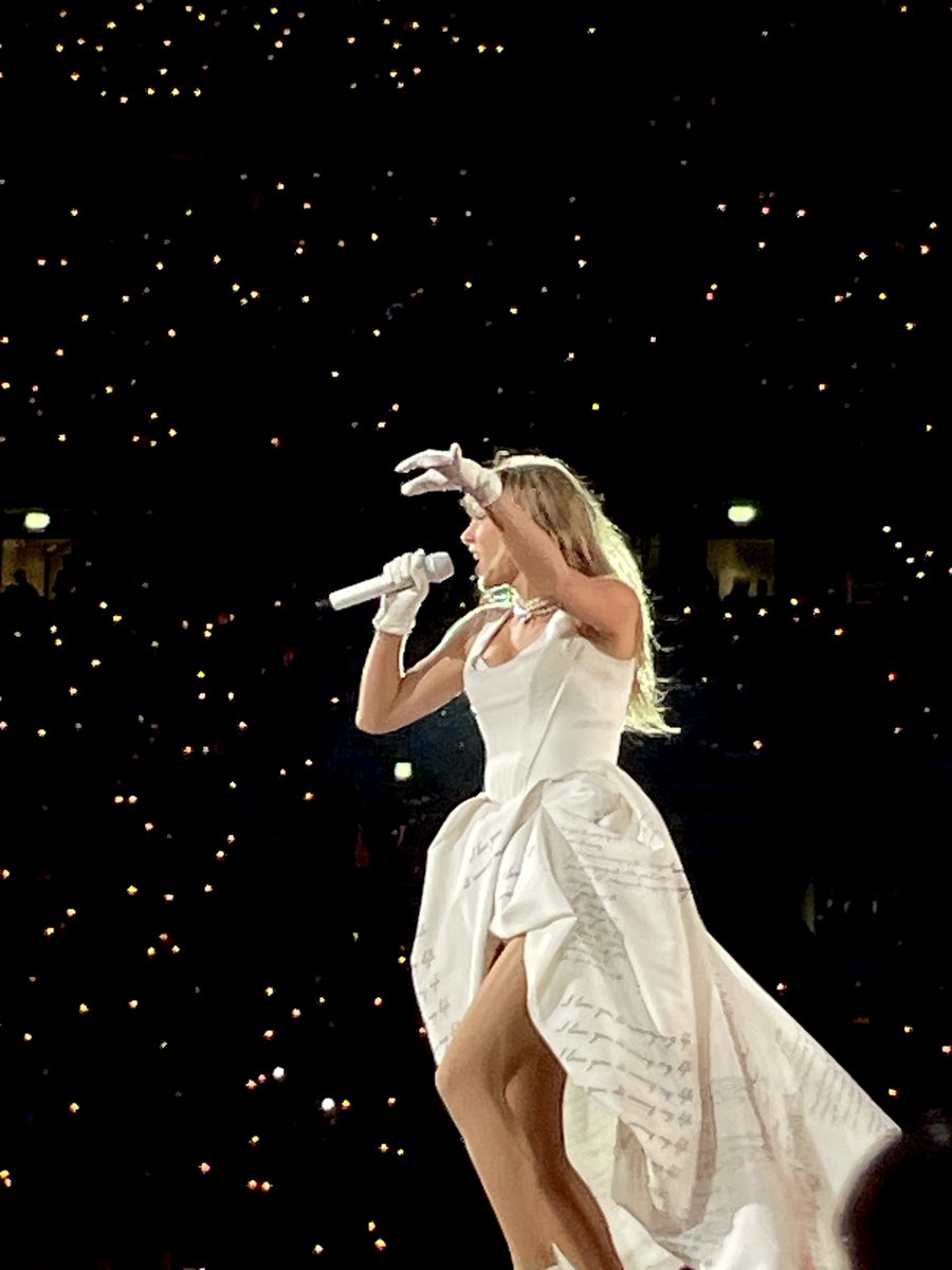 Leigh ❤️‍🔥 tweet media