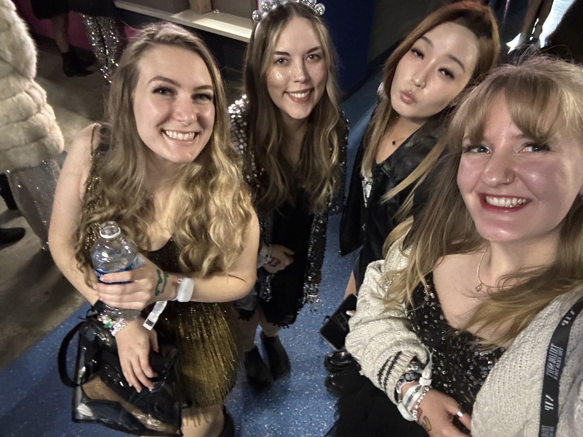 riley⸆⸉💫❤️🔥 tweet media