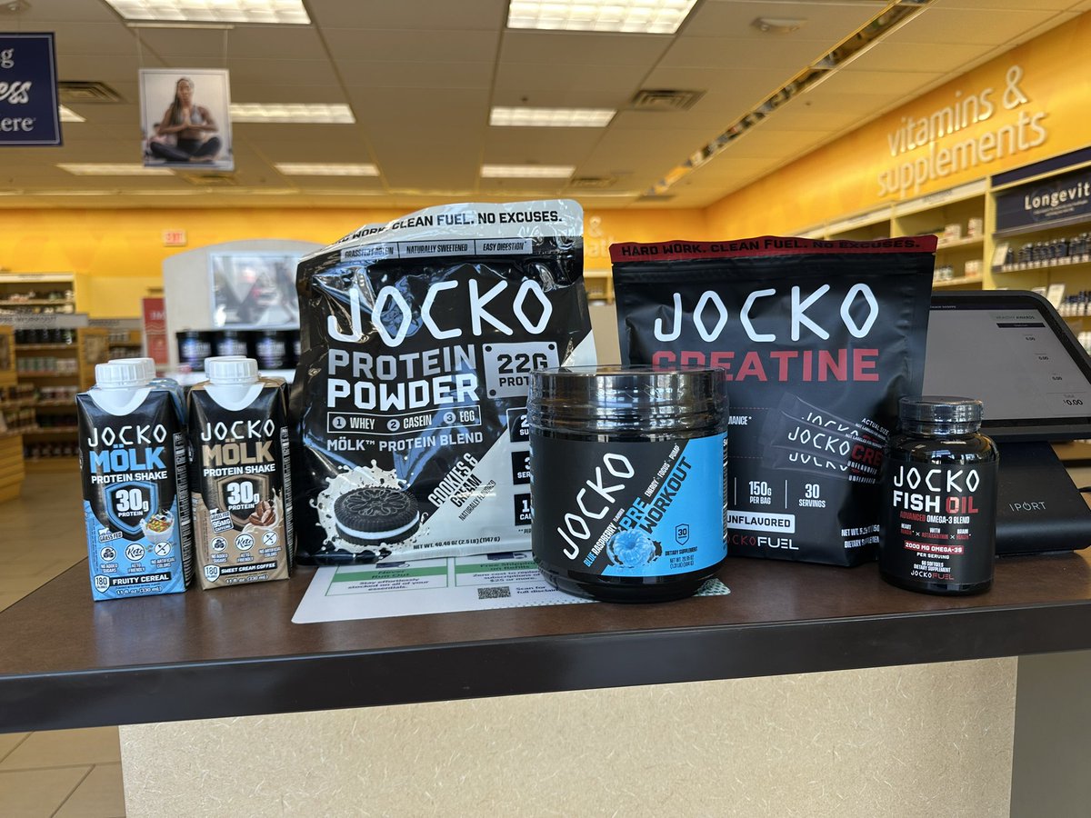 cdngtm's tweet image. When in the USA, I have to stock up on Jocko products and bring back to Canada 🇨🇦! Great service at store 802! #GOOD #getsome #jocko
