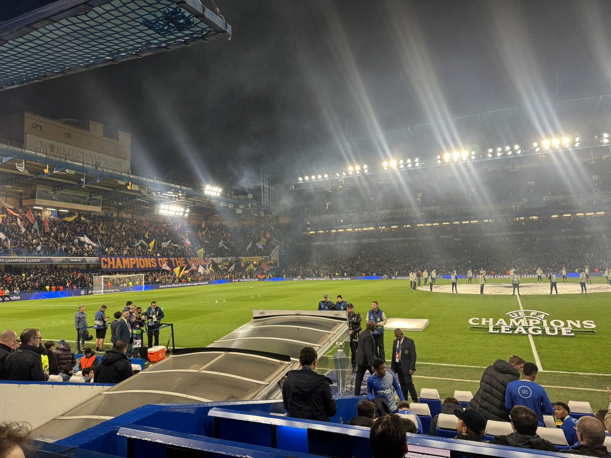 Tom Burrows tweet media