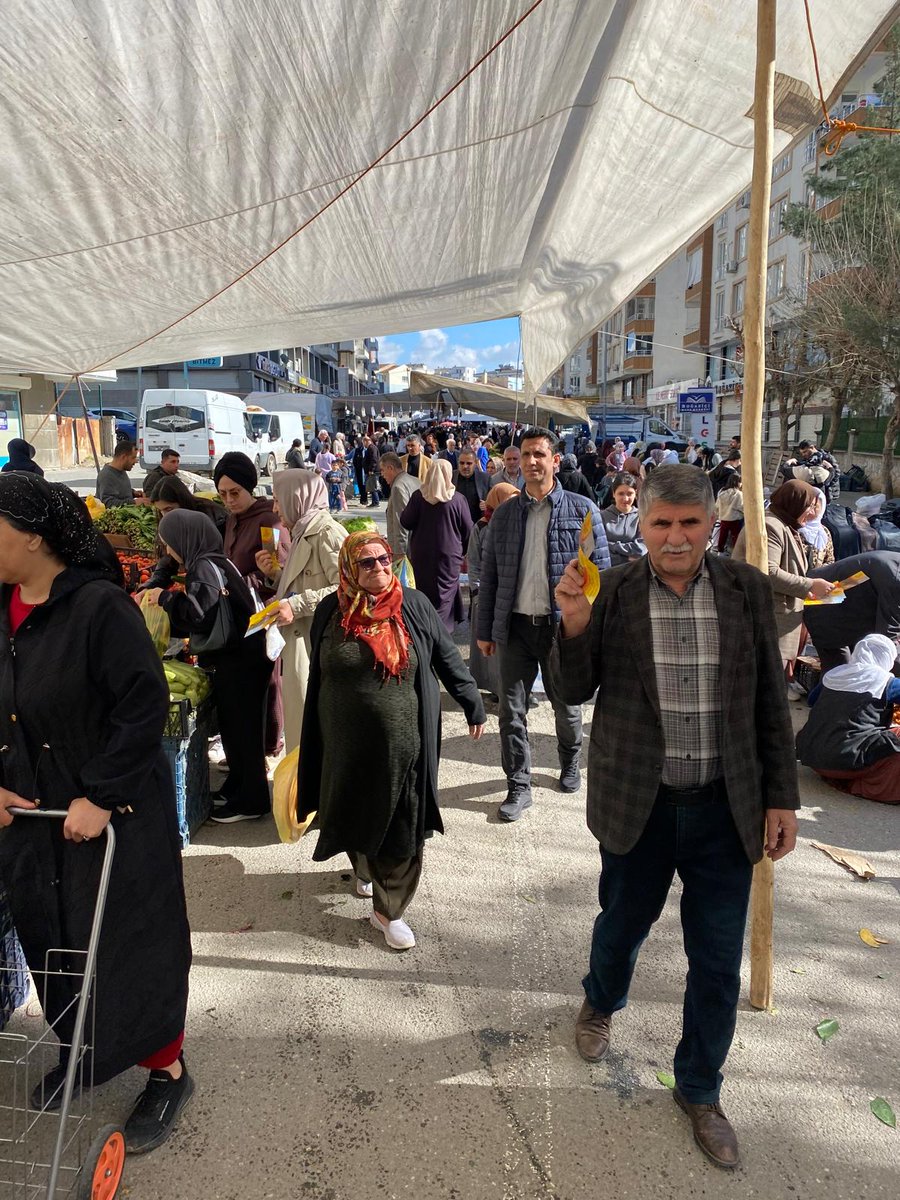 DEM PARTi Batman tweet media