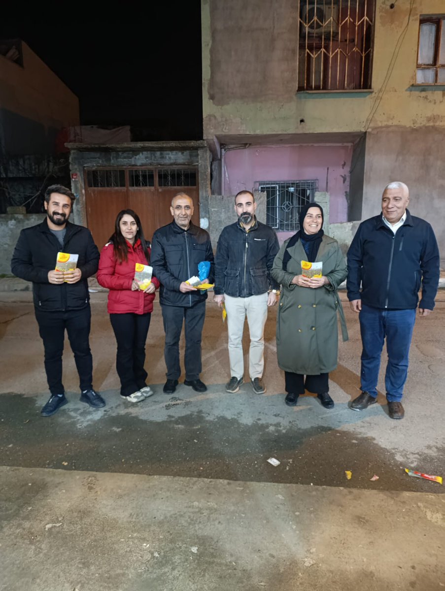 DEM PARTi Batman tweet media