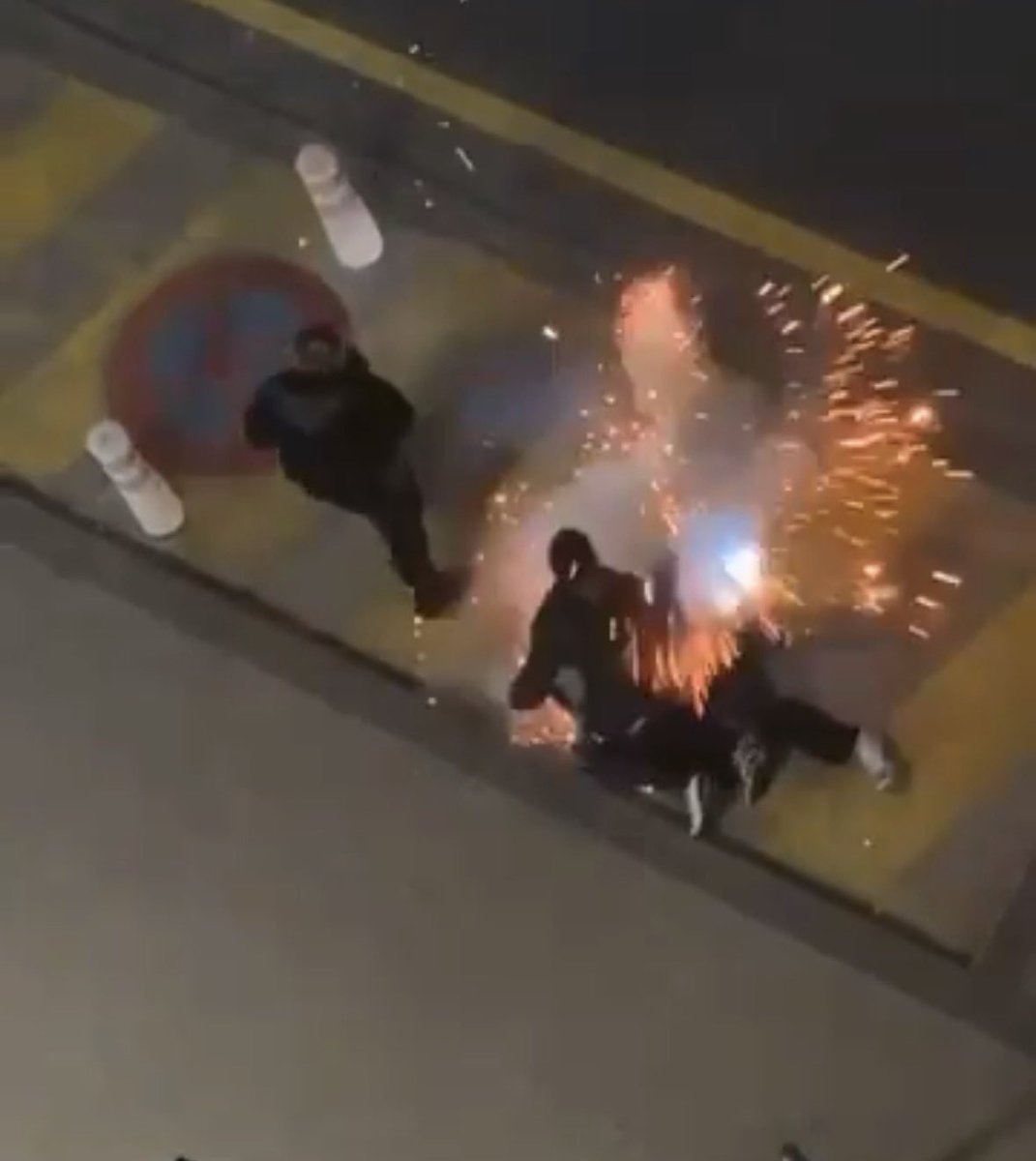 DeezNuts tweet media