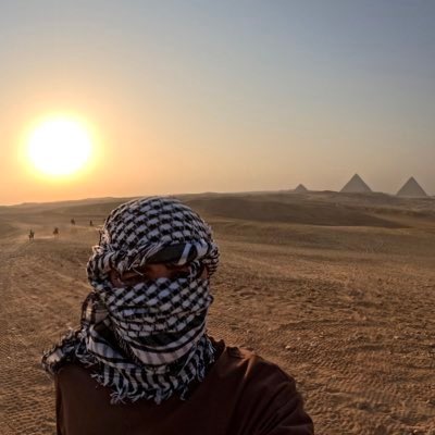 ✞Vηєησ tweet media