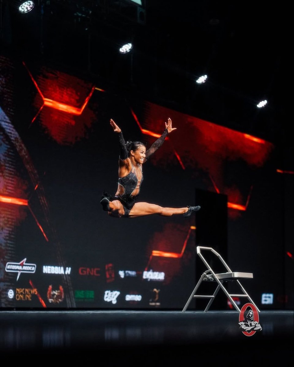 Muscle & Fitness Hers tweet media