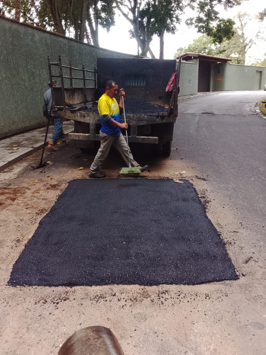 ServiciosElHatillo tweet media