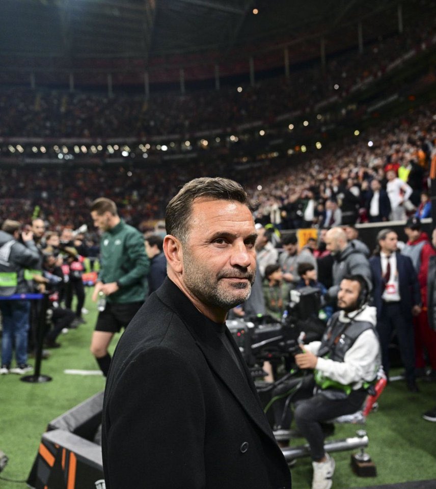 Burukista🧣 tweet media