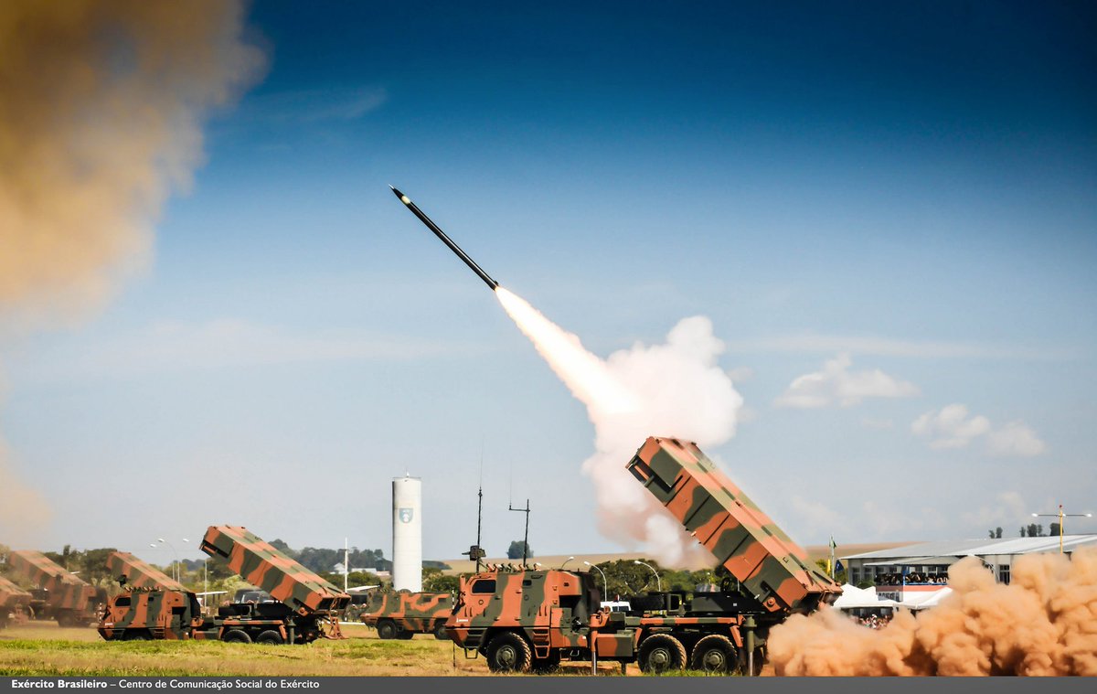 Área Militar tweet media