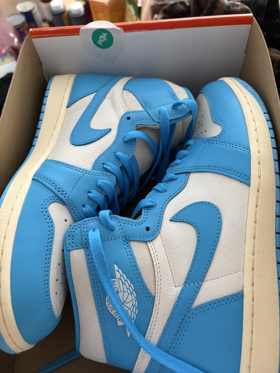 JoeyDefy tweet media