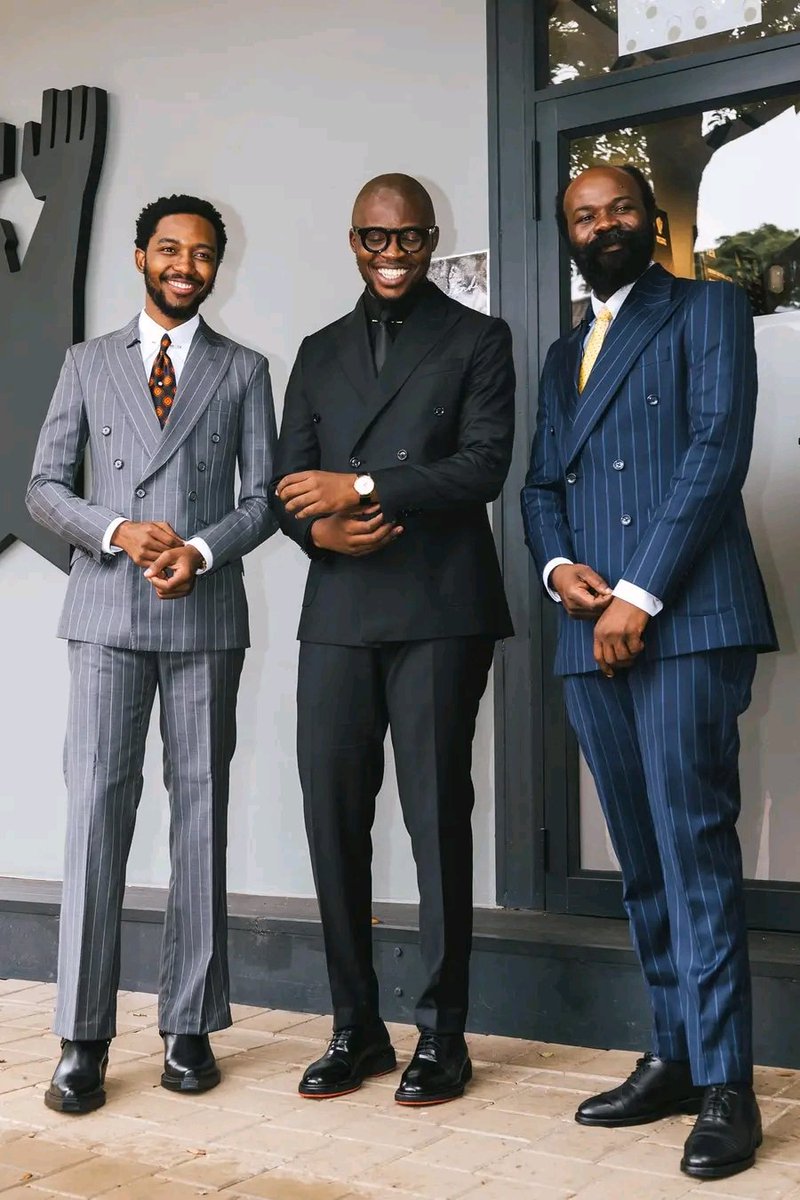 LiaDayi20048's tweet photo. Even Suit luxe is proud 🔥

SWEET GULUVA X SUIT LUXE 
KEEP ON PRAYING MAOLEDI 
#GodLovesSweetGuluva
#Justice4AkhonamathembaZwane https://t.co/I1qnoaulGT