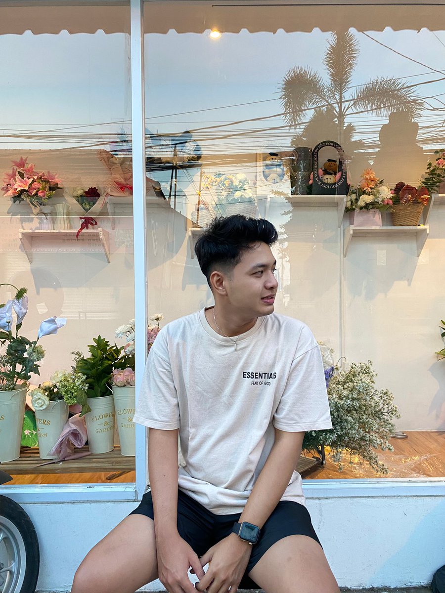 mvanhoujten's tweet photo. hidupku hanya punya waktu untuk pria tampan (˶ᵔ ᵕ ᵔ˶) ‹𝟹 https://t.co/1TZZHASodG