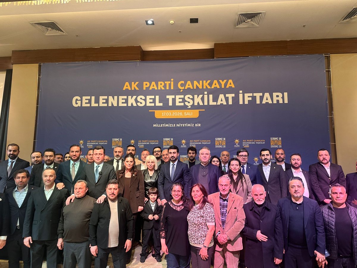 erhansarigol's tweet photo. 📍 Çankaya Teşkilat İftarı

AK Parti Çankaya İlçe Teşkilatımızla aynı sofrada buluşmanın bereketini ve kardeşliğini yaşadık.

Birlik, beraberlik ve gönül bağlarımızı güçlendirdiğimiz bu güzel iftar programında emeği geçen başta ilçe başkanımız @KaradumanBaran olmak üzere tüm teşkilatımıza teşekkür ediyoruz.

Rabbim tuttuğumuz oruçları kabul eylesin.