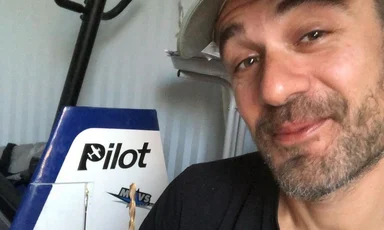 Comпaрα. tweet media