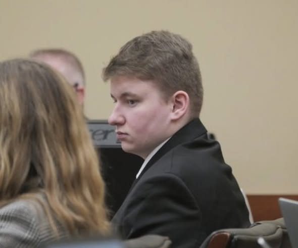 A Man Of Memes tweet media