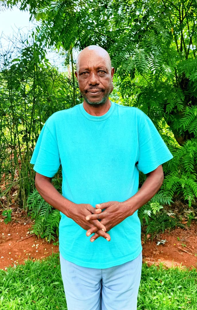 RwandaCejp's tweet image. Focusing on the before-and-after effects, Alphonse Nsharangabo said:"
Before participating in the Twiyubakire Program, I felt confined; my heart was heavy. I often encountered those who had wronged me, and it left me uncomfortable...
#PathToPeace