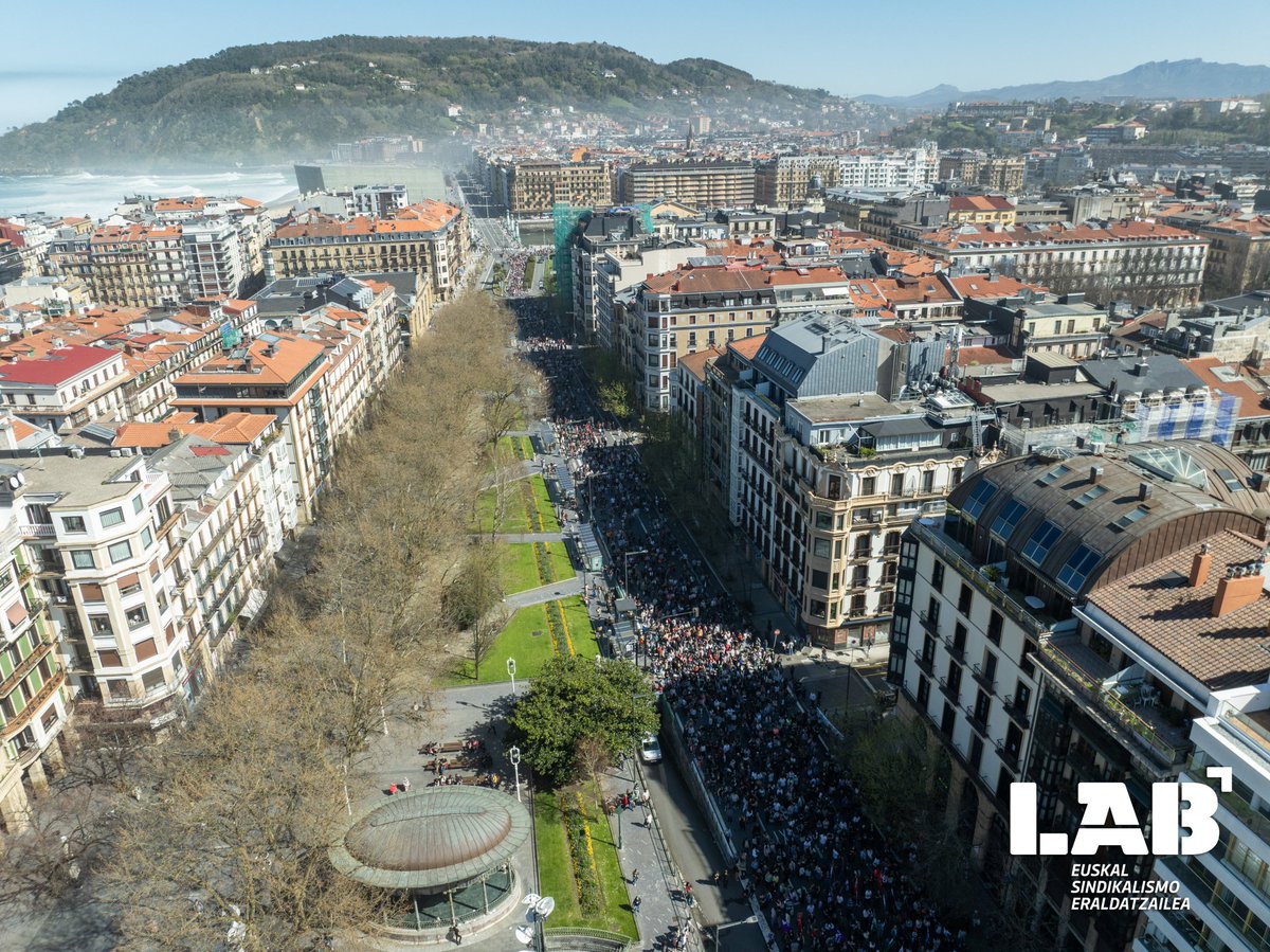 Milaka herritarrek hego Euskal Herriko kaleak hartu ditugu gaur LGS propio baten alde. Aberastasunaren banaketa justuago baten alde. Bizitza duinen alde.

Borrokak merezi du, eta bai; Euskal Herrian posible da.
Zorionak, Euskal Herria!