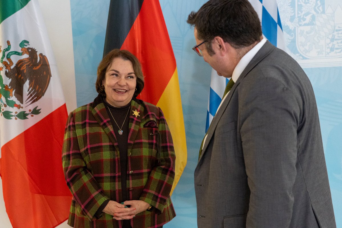 Consulmex Frankfurt tweet media