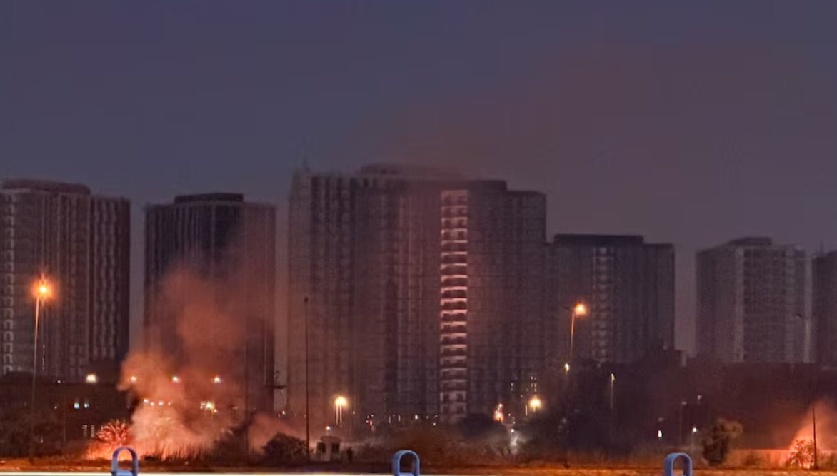 AJ - God Is Divine Light & Love tweet media